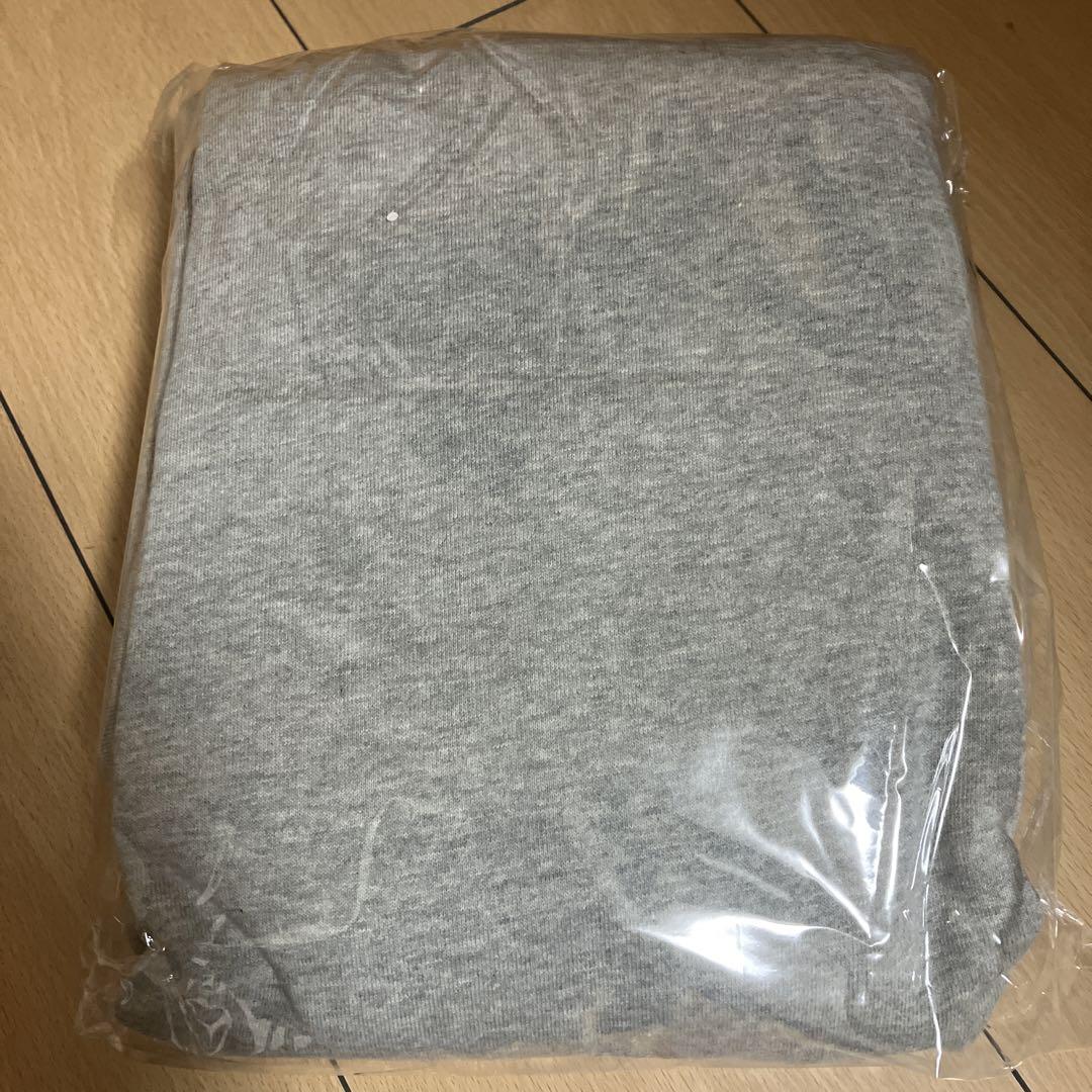 新品タグ付き グラニフ パーカー 「クリストファー・ロビン」 XL グレー