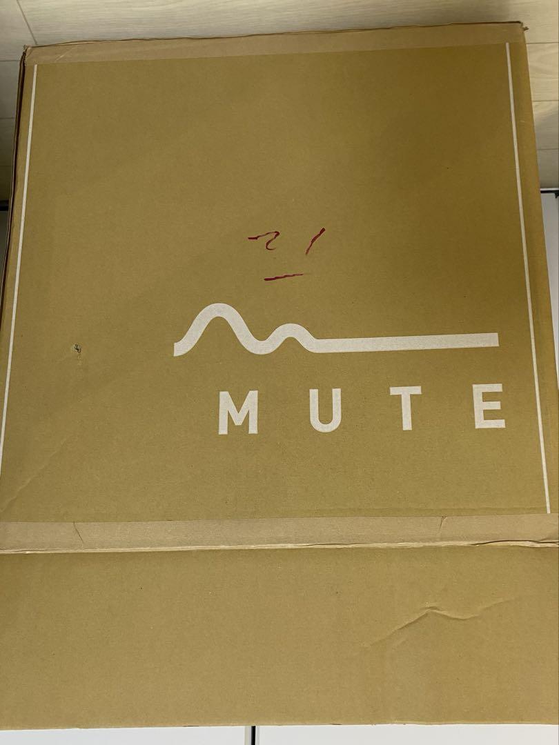 【MUTE 防音専科】　スモーキーブラウン 　9枚 Amazon.co.jp: 防音専科 MUTE 防音マット 8枚入り スモーキー