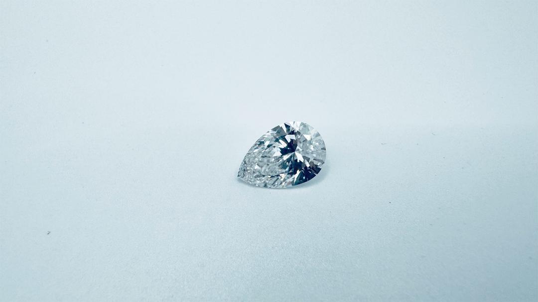 【新品】ラボグロウンダイヤモンド 2.01ct D VVS2 鑑定書付き