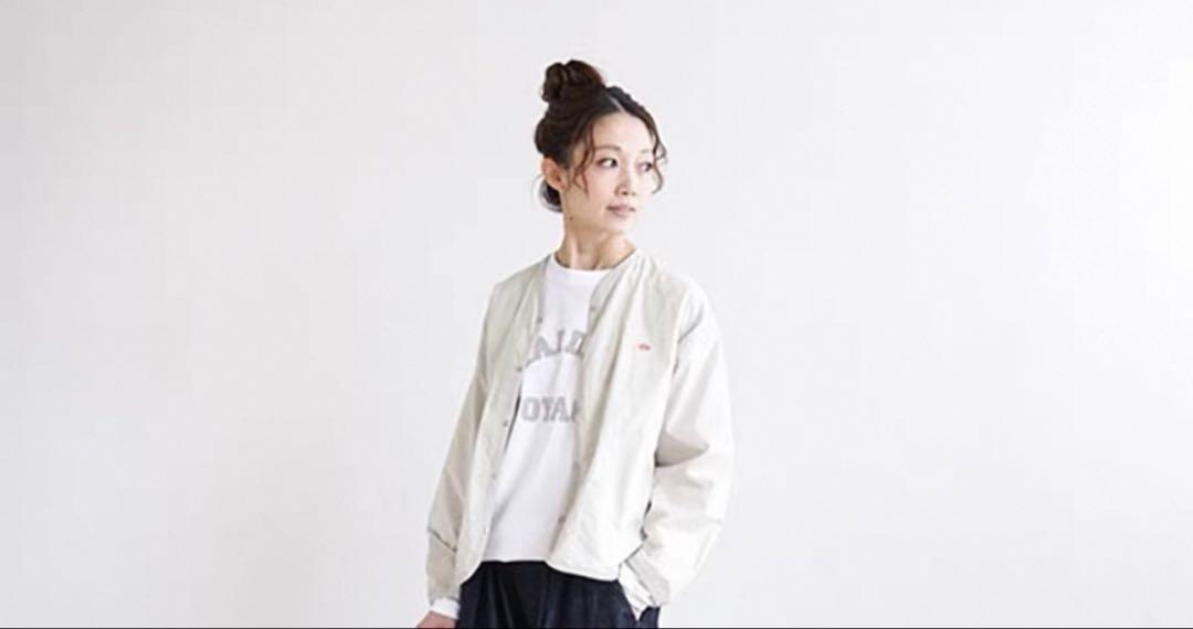 ノーカラーライトグレージャケット