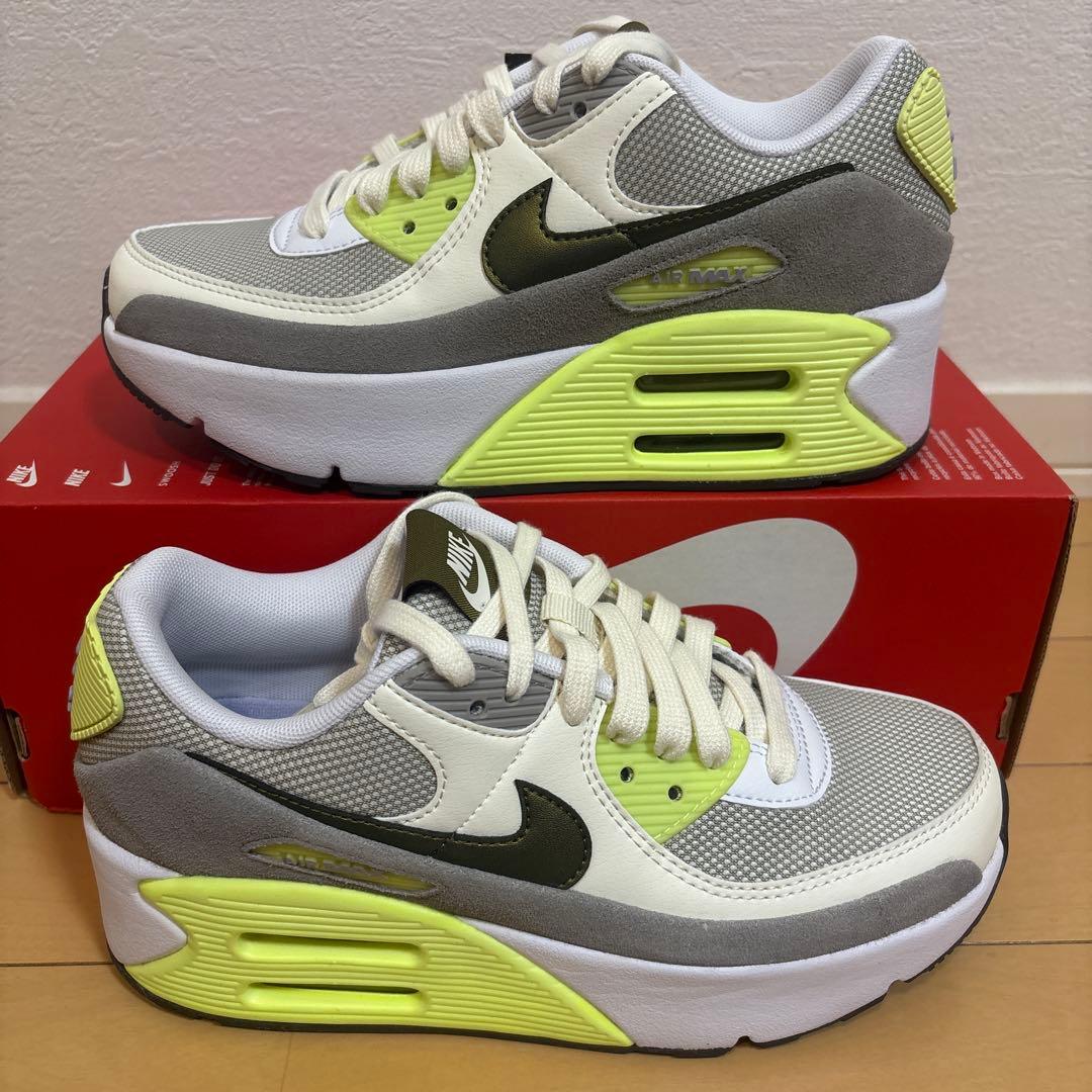 ナイキ エア マックス 90 LV8 NIKE W AIR MAX 90 LV823.5cm・NIKE