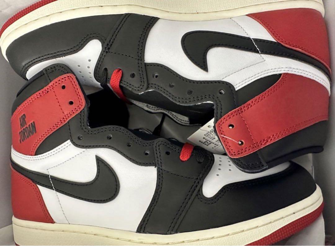 シューズ(男性用) Nike Air Jordan 1 Black Toe Reimagined