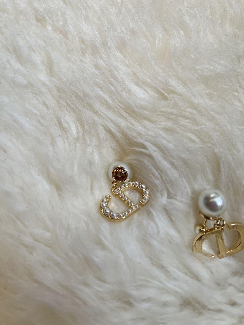Diorパールゴールドピアス