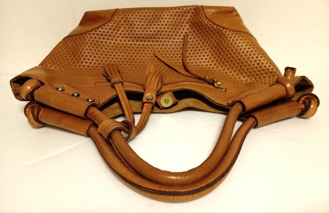美品 BARDOT ROSE レザートートバック レザーワンショルダー 肩掛け 美品 BARDOT ROSE レザートートバック レザーワンショルダー 肩掛け