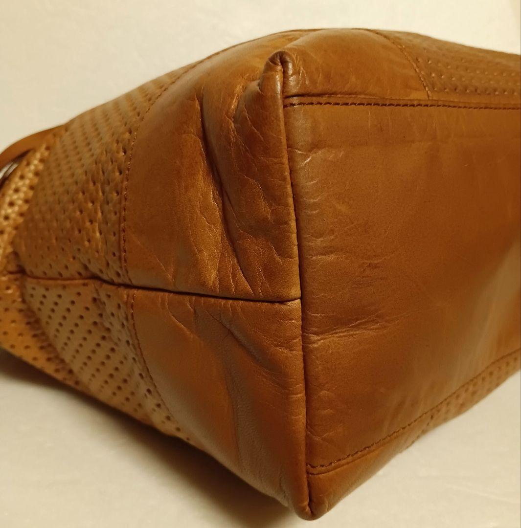 美品 BARDOT ROSE レザートートバック レザーワンショルダー 肩掛け 美品 BARDOT ROSE レザートートバック レザーワンショルダー 肩掛け