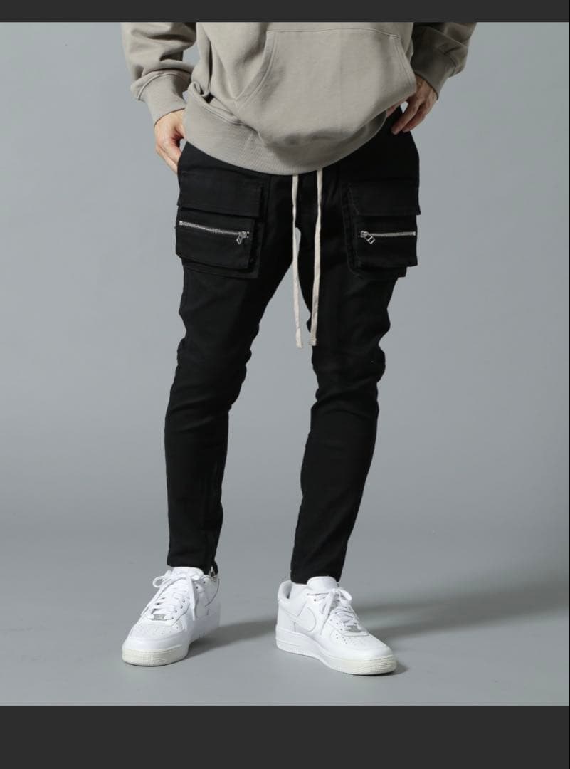 最安値‼️人気DANKE SCHON ブラック スキニーパンツ新品未使用！！