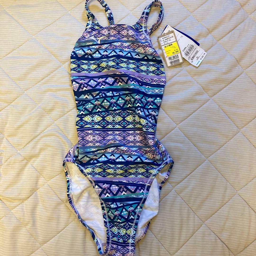 幾何学模様 水着 XSサイズ　ミズノ　新品