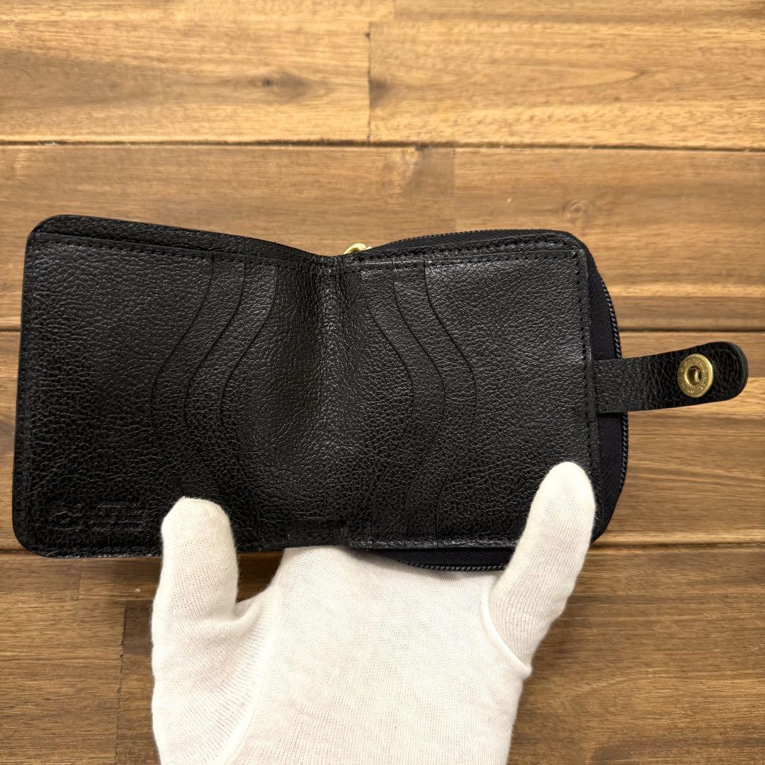 新品 イルビゾンテ ラウンドジップ 折り財布 ロゴ型押し 黒