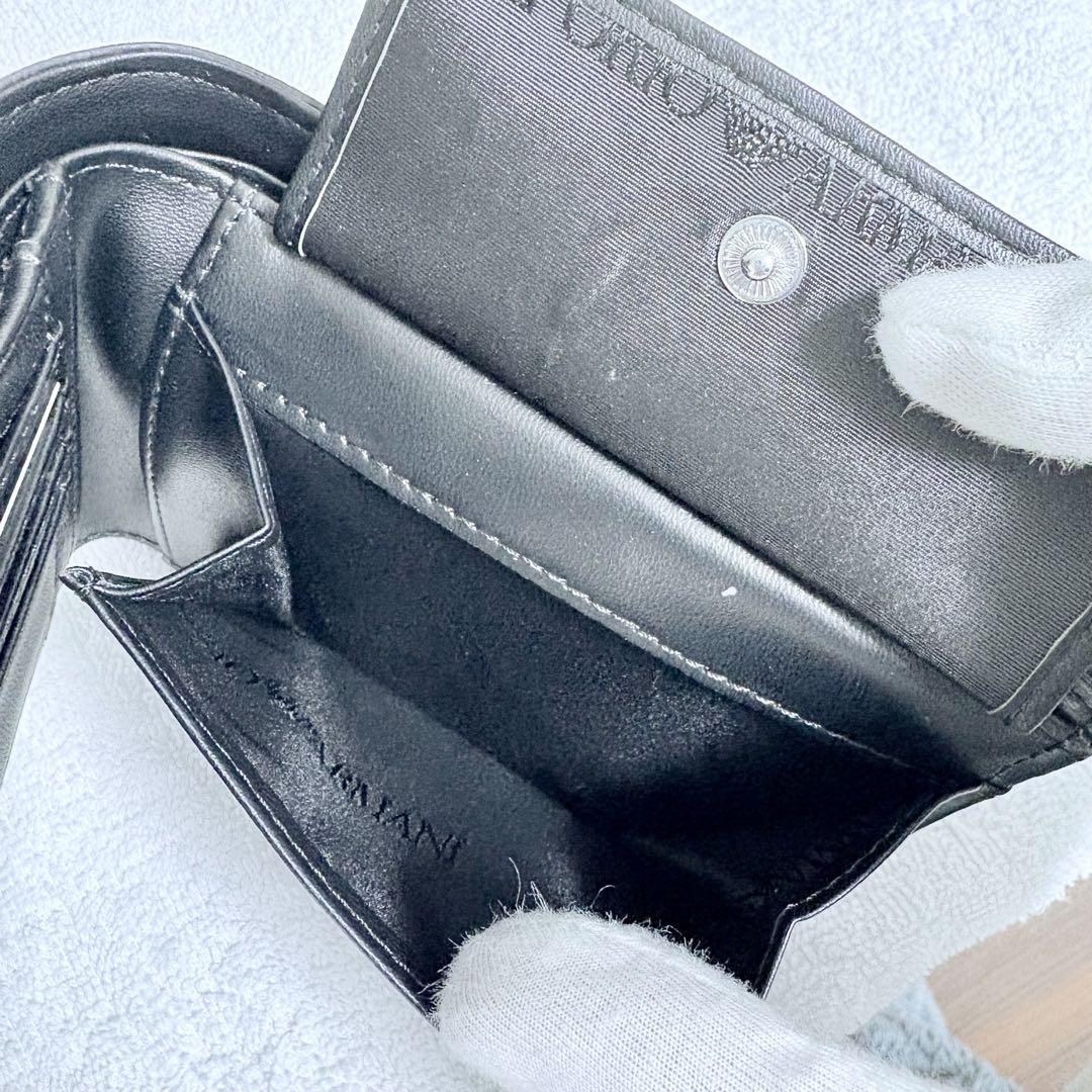 EMPORIO ARMANI 二つ折り財布 ブラックY4R165