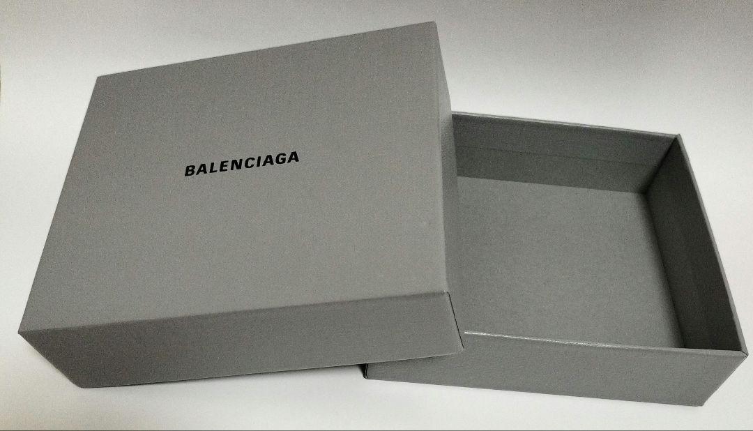 ★値下げ中★BALENCIAGA　BBロゴ　二つ折り財布　ブラック　メンズ