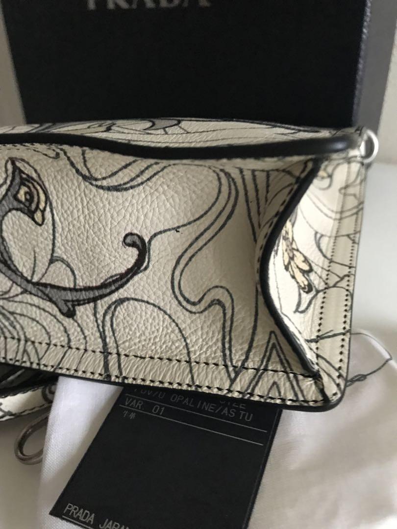 新品未使用　入手困難希少品　PRADA ショルダーバッグ ラビット　花柄