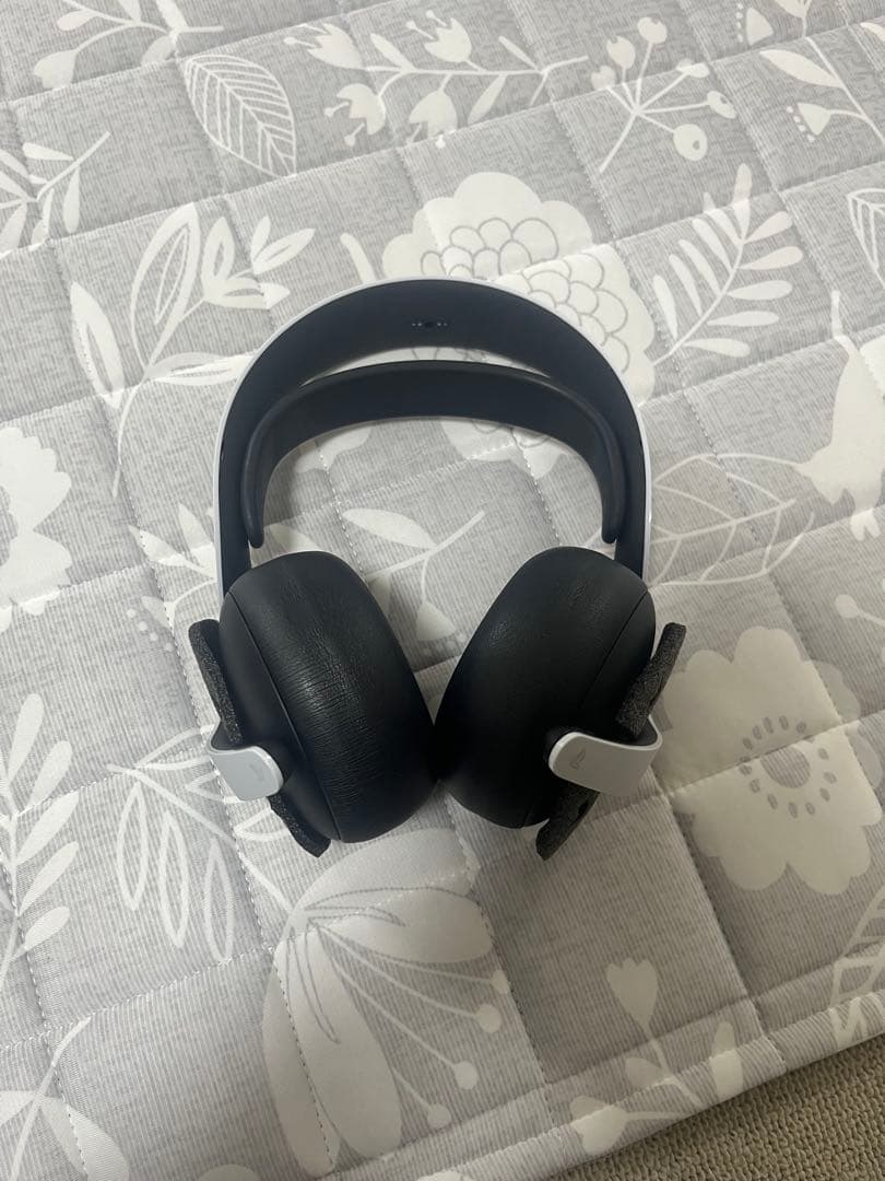 PlayStation PULSE Elite ワイヤレスヘッドセット PlayStation PULSE Elite ワイヤレスヘッドセット