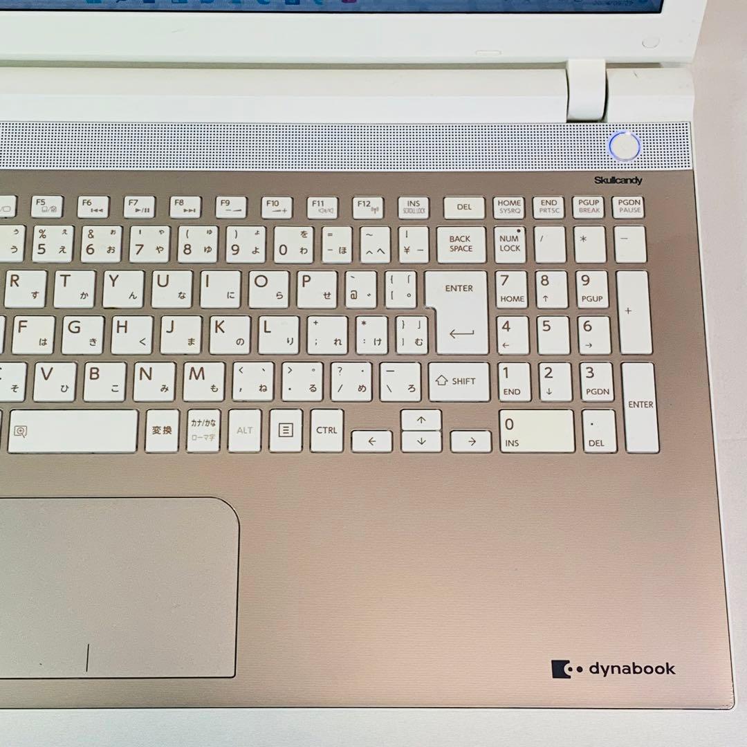 薄型✨カメラ✨Bluetooth✨SSD✨Windows 11✨ノートパソコン