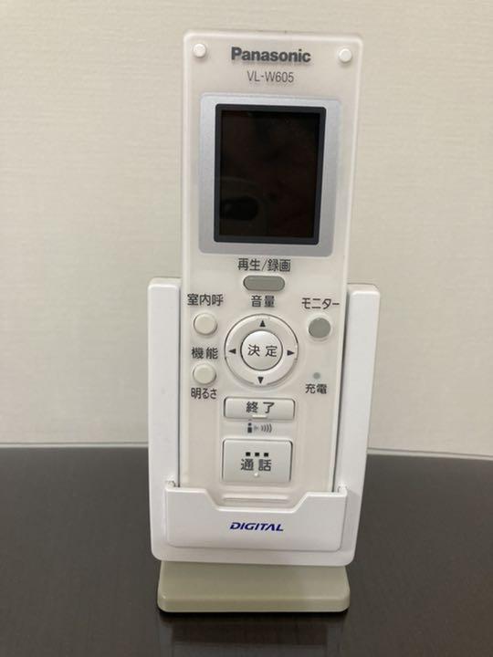 ホワイト系登場! Panasonic VL-W605 その他 生活家電ホワイト系¥8,176 驚きの価格が実現! EOS電子タバコ+充電器+液 定価22.23ドル その他