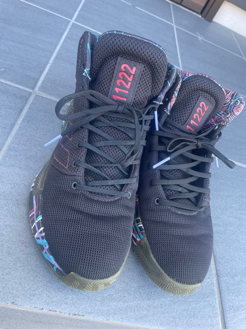 adidas 11222 バスケットボールシューズ 黒/マルチカラー