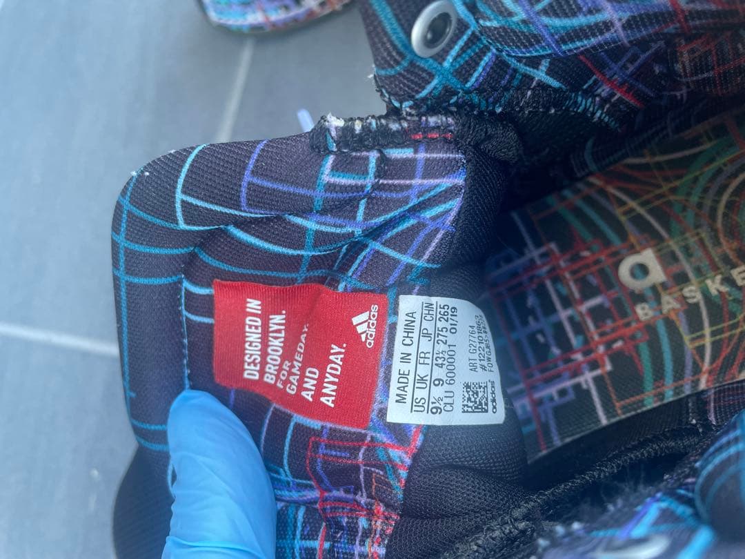 adidas 11222 バスケットボールシューズ 黒/マルチカラー