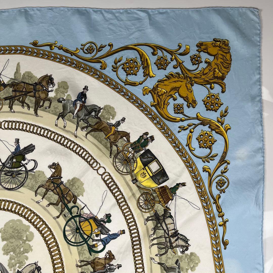 み*つ様 エルメス スカーフ カレ90 シルク ロンシャンへの散歩 ブルー系 エルメス / HERMES スカーフ カレ 90 ロンシャンへの散歩 シルク