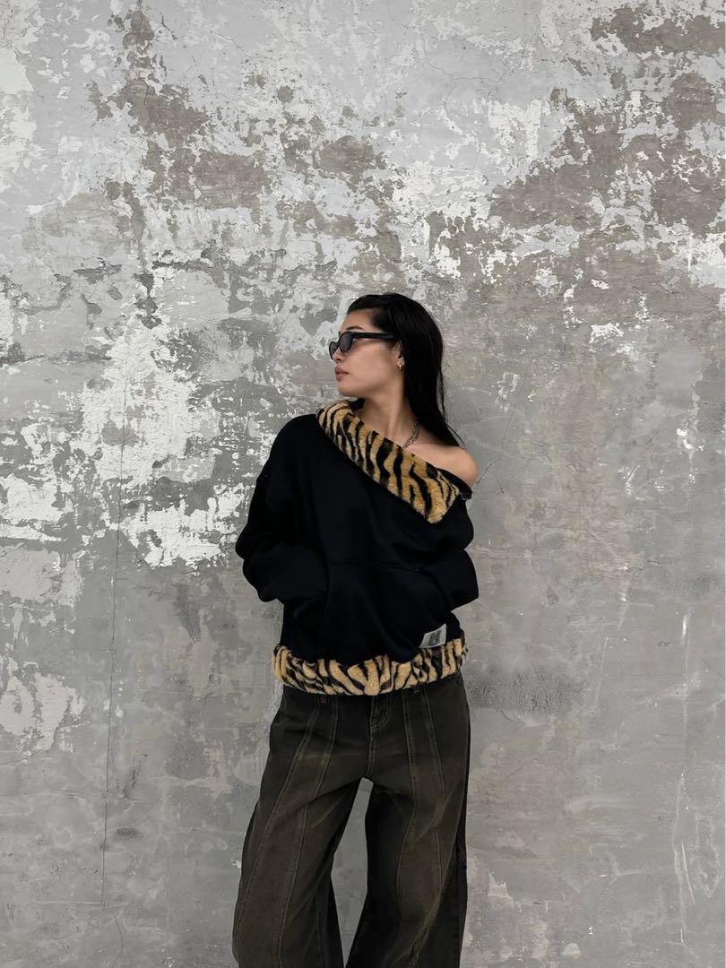 hth Switchable animal sweatshirt
