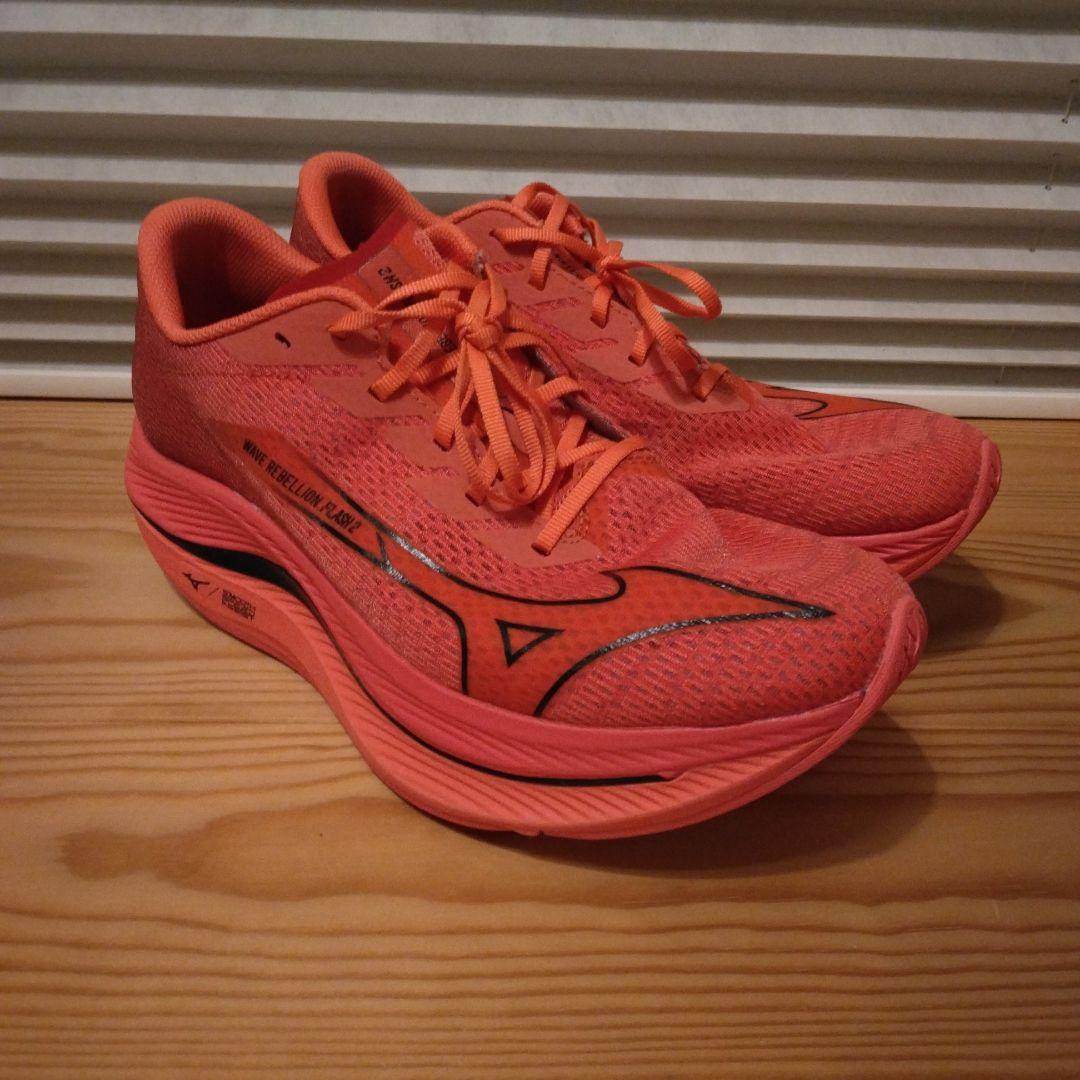 ミズノ　MIZUNO　ウェーブリベリオンフラッシュ2　28.0cm