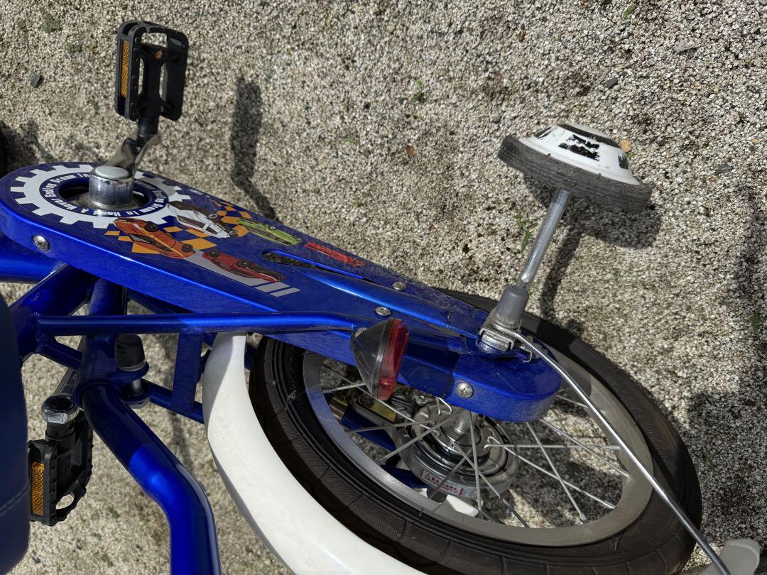 トミカ 幼児用自転車 青 前カゴ付き