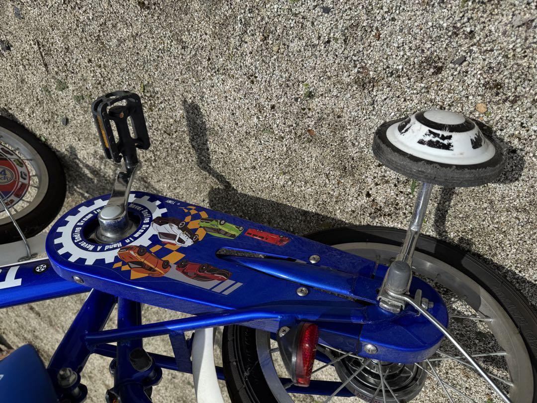 トミカ 幼児用自転車 青 前カゴ付き
