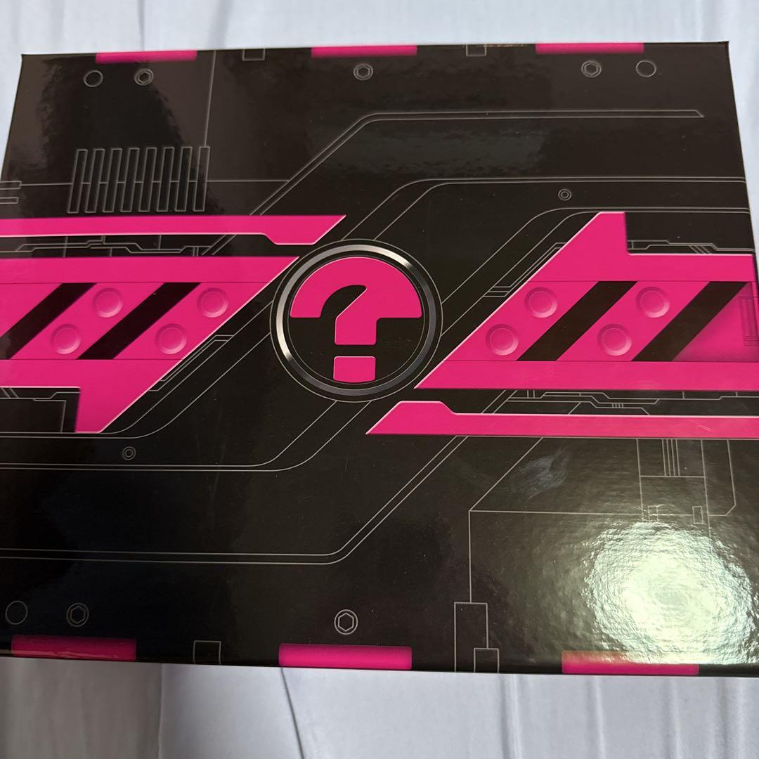 仮面ライダーギーツ 超全集 - メルカリ