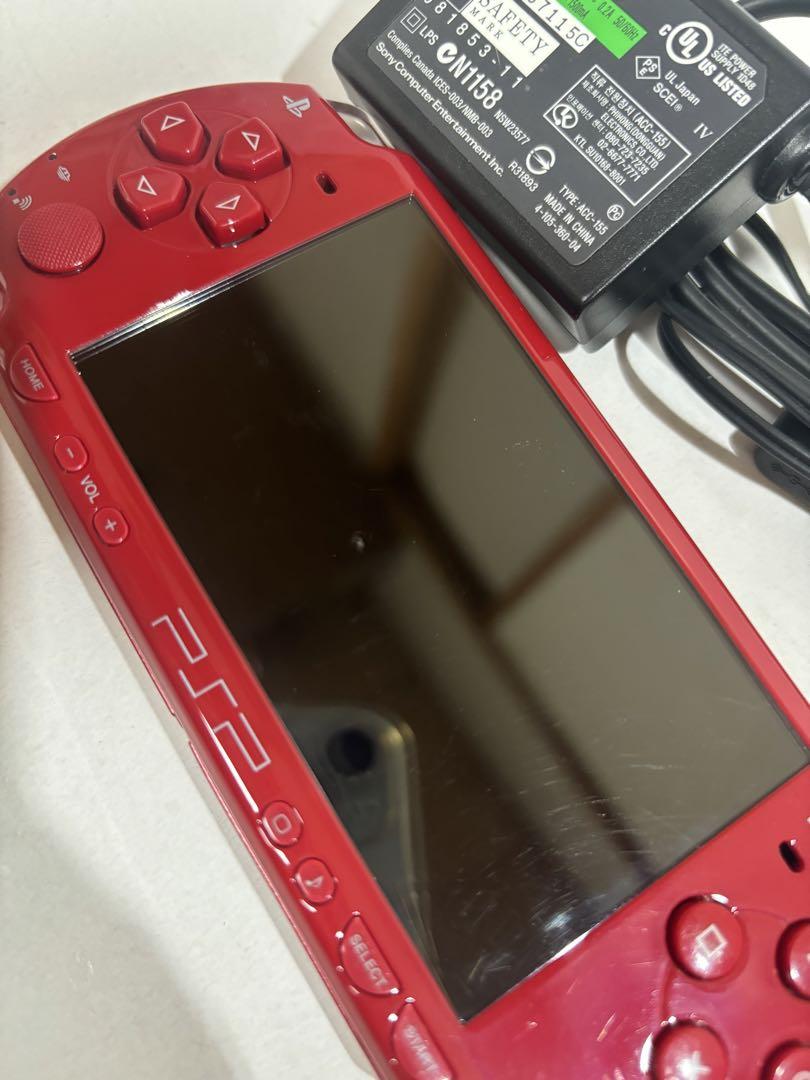 半額満載！スーパーSALE グランドセール！ PSP メルカリ - 充電器・UMD付き レッド 本体 携帯用ゲーム機本体