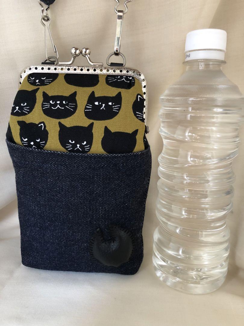 Poppyのがま口ポーチ 手刺繍 ウール刺繍 ハンドメイド 雪合戦のがま口ポーチ 手刺繍 ウール刺繍 ハンドメイド (雪合戦