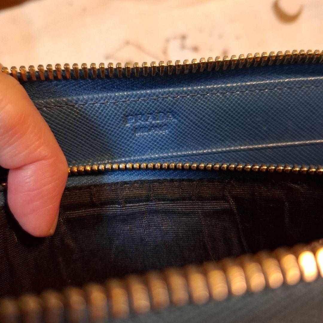 PRADA 青 レザー 長財布　サフィアーノ