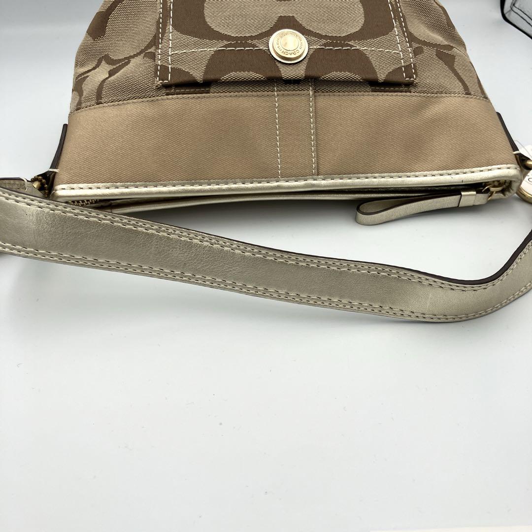 【定価の72%オフ】【新品未使用】COACH ♠ ハンドバッグ ♠ シグネチャー
