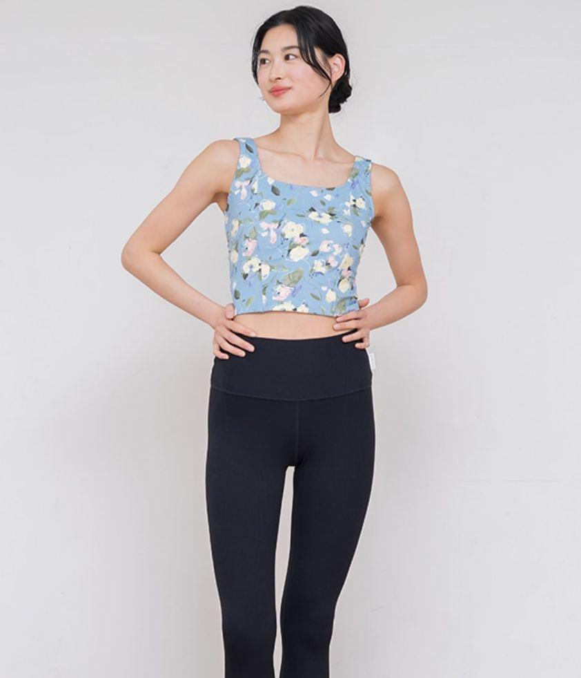 SUKALA　スクエアショートタンクトップ　新品・未使用　Мサイズ　LAVA