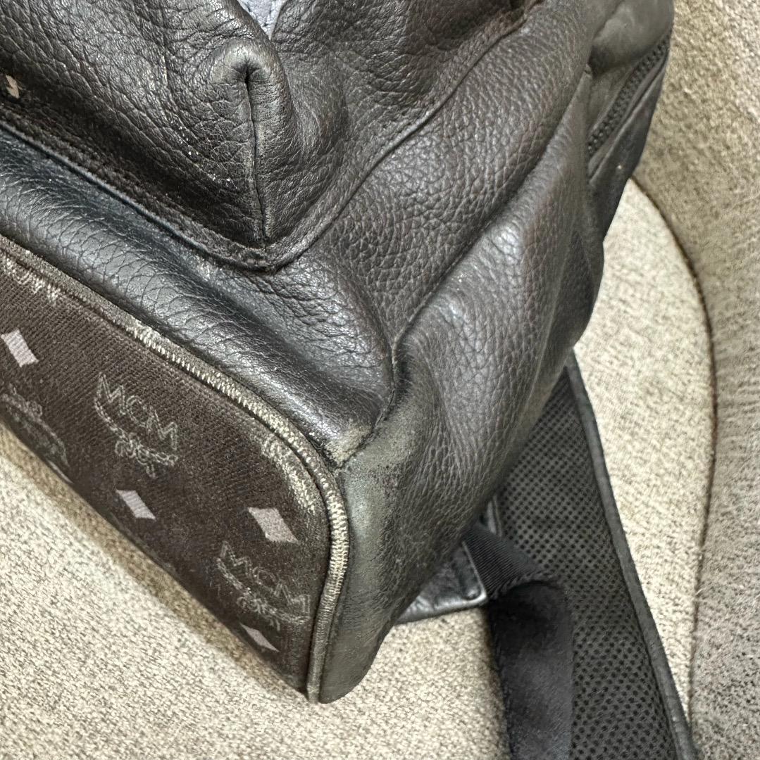 90%新品MCMリベットレザーバックパック