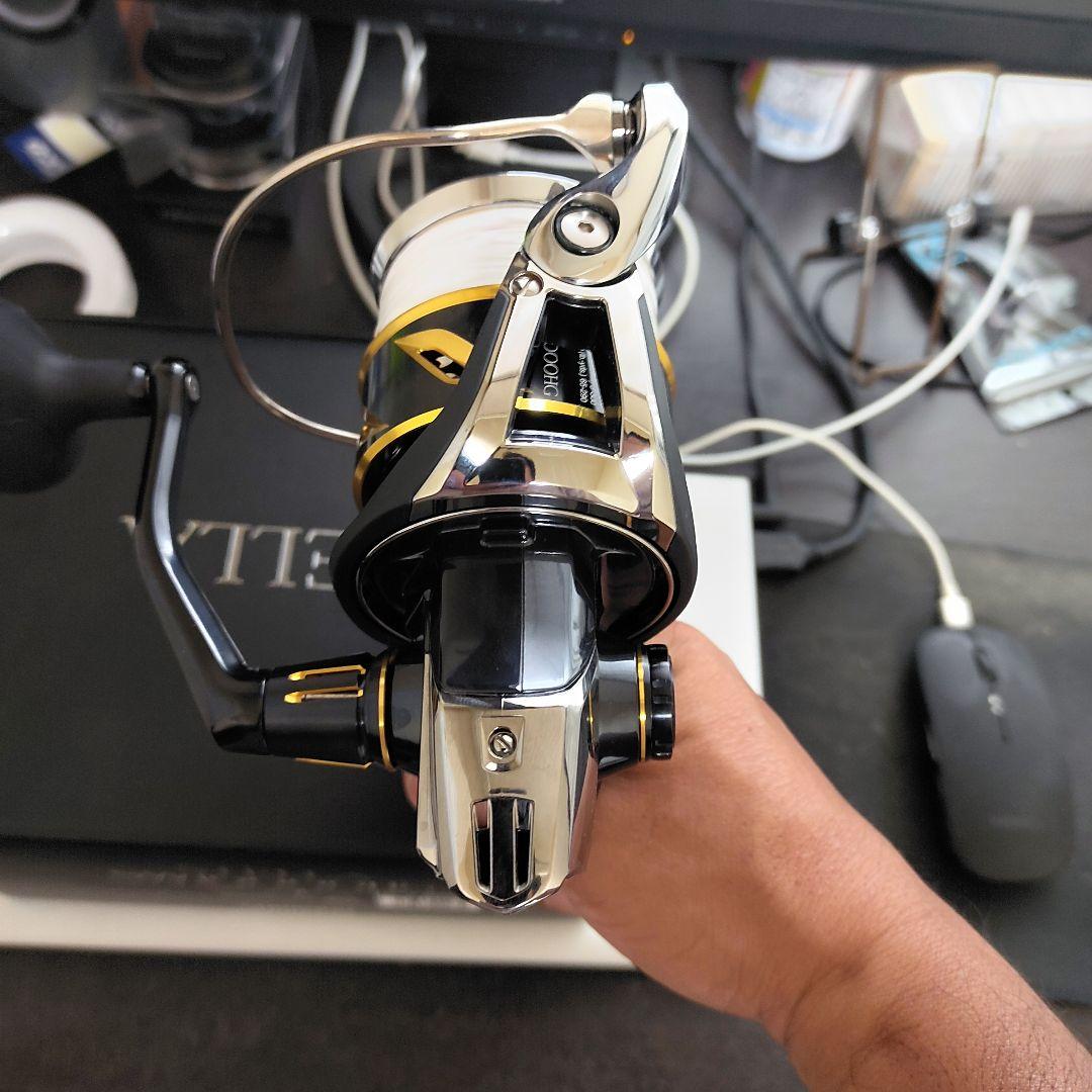 【極美品】SHIMANO 22ステラSW 10000HG