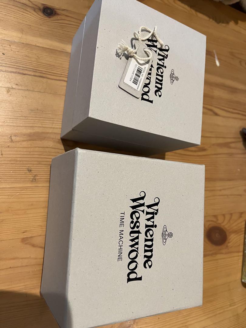 Vivienne Westwood タイムマシン 時計
