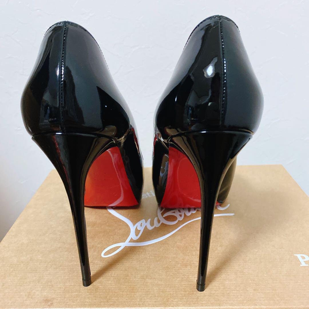 美品 Louboutin ルブタン パンプス 21.5 エナメル ブラック