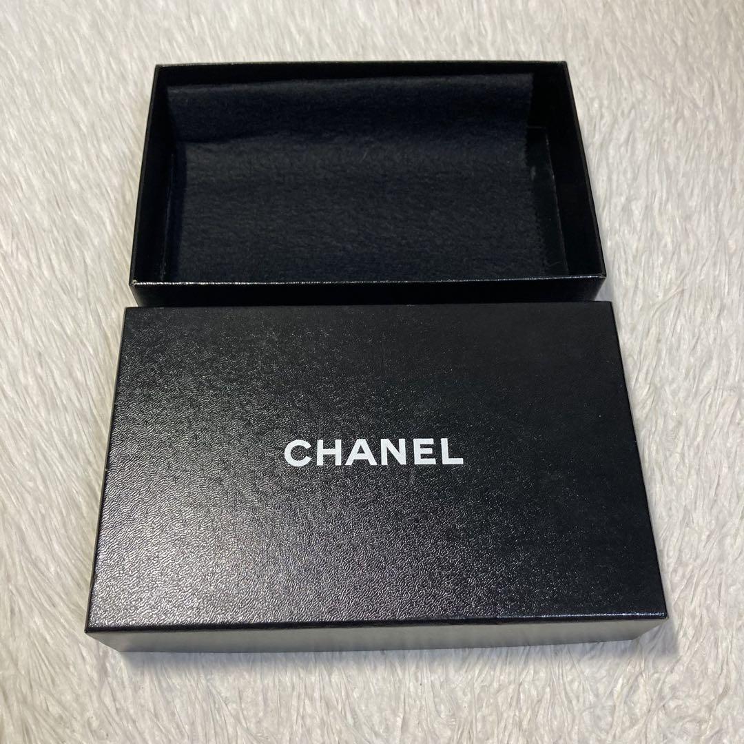 本日特別値下　美品　CHANEL シャネル　二つ折り　長財布　ホック　赤　がま口