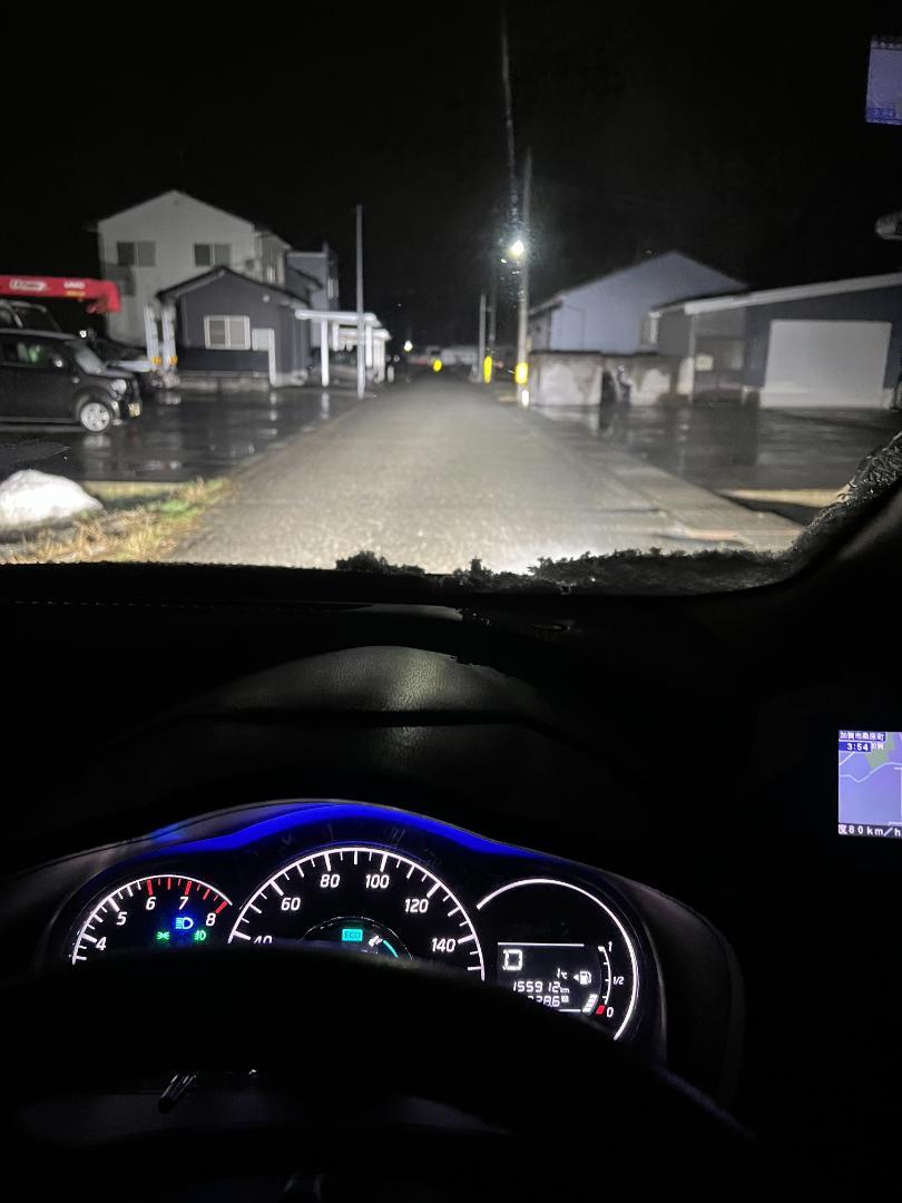 18LED　宇宙一明るいLEDバルブ　T10プレゼント　暗ければ返金　H8HB4