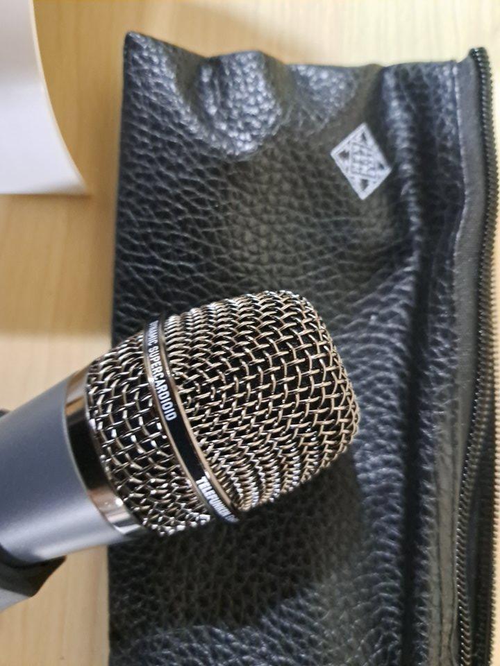 配信機器・PA機器・レコーディング機器 TELEFUNKEN M81