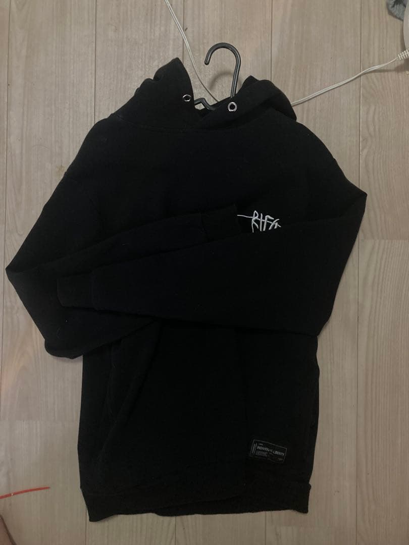 アダムスジャグラーフード付きパーカー