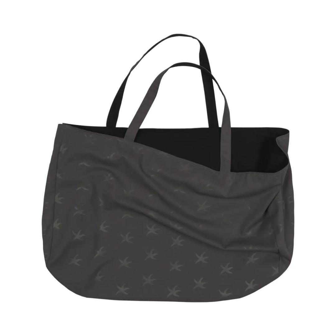 THE COLDEST MOMENT tote bag