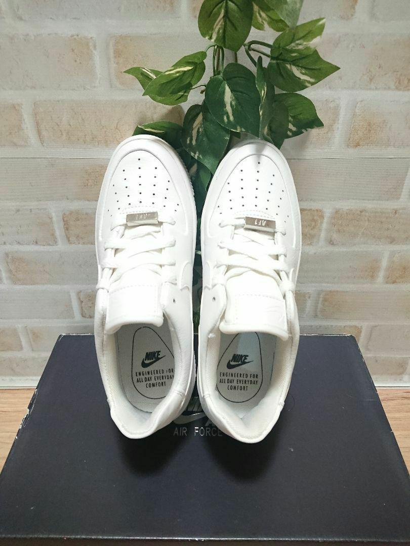 NIKE AIR FORCE 1 エアフォース1 ホワイト 23㎝ セージロー NIKE AIR FORCE 1 エアフォース1 ホワイト 23㎝ セージロー