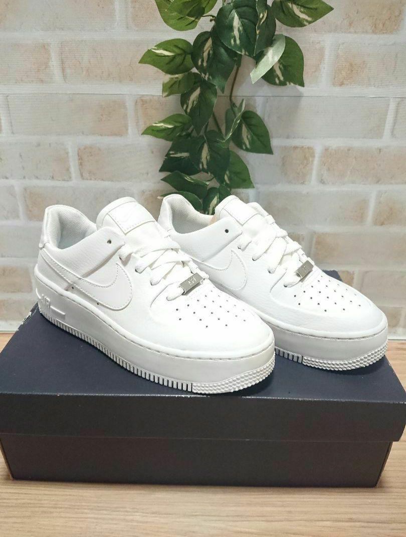 NIKE AIR FORCE 1 エアフォース1 ホワイト 23㎝ セージロー NIKE AIR FORCE 1 エアフォース1 ホワイト 23㎝ セージロー