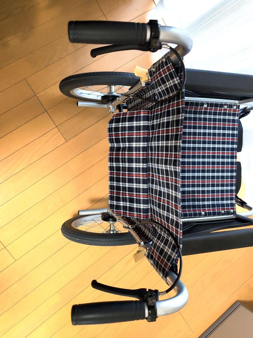 送料込み日進NEO-2介助式 車椅子 軽量コンパクトタイプ(ノーパンクタイヤ)
