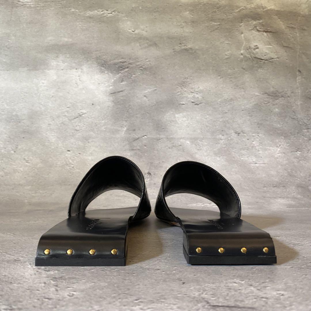 【クーポン対象外】 新品 clergerie オープントウフラットレザーサンダル クレ 靴