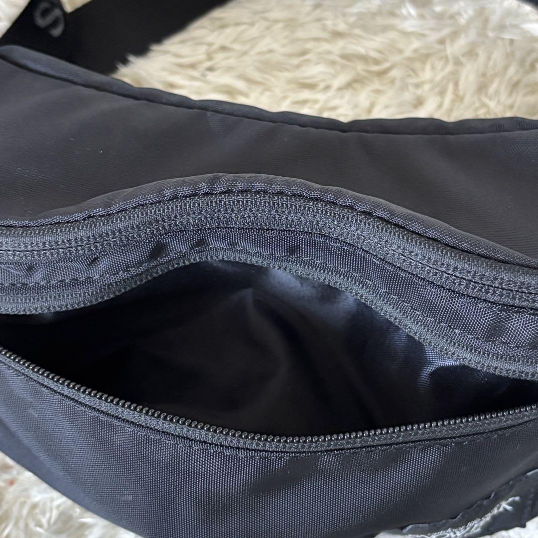 美品 スノーピーク ボディバッグ ウエストバッグ 黒 アウトドア