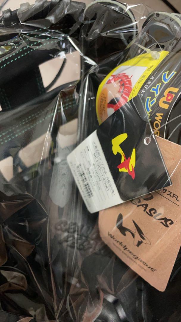 新品未使用 グローブ 右投げ用 黒/黄色
