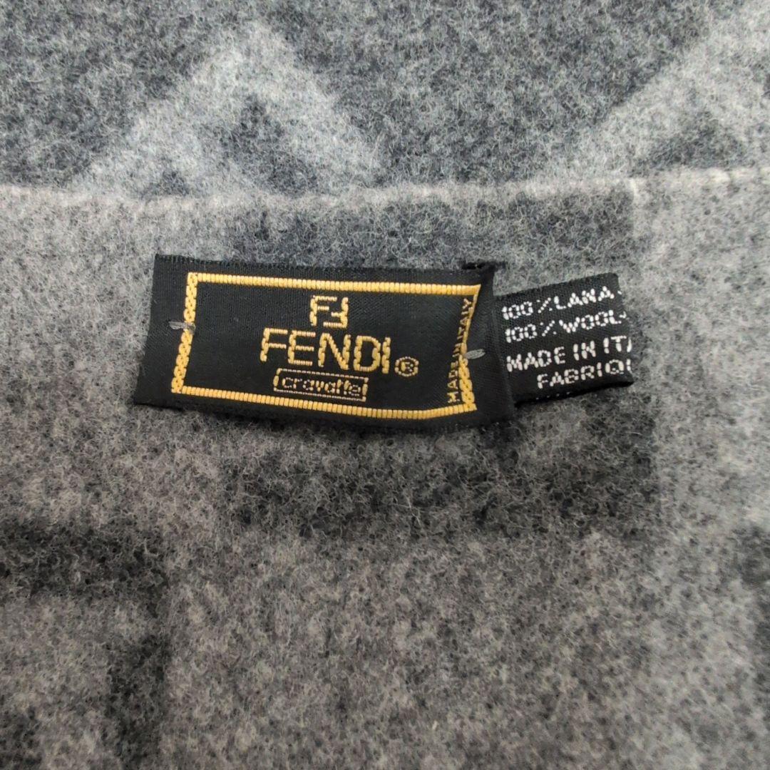 FENDI フェンディ