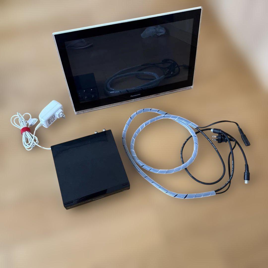 Panasonic パナソニック　UN-JD15T3 ポータブルテレビ