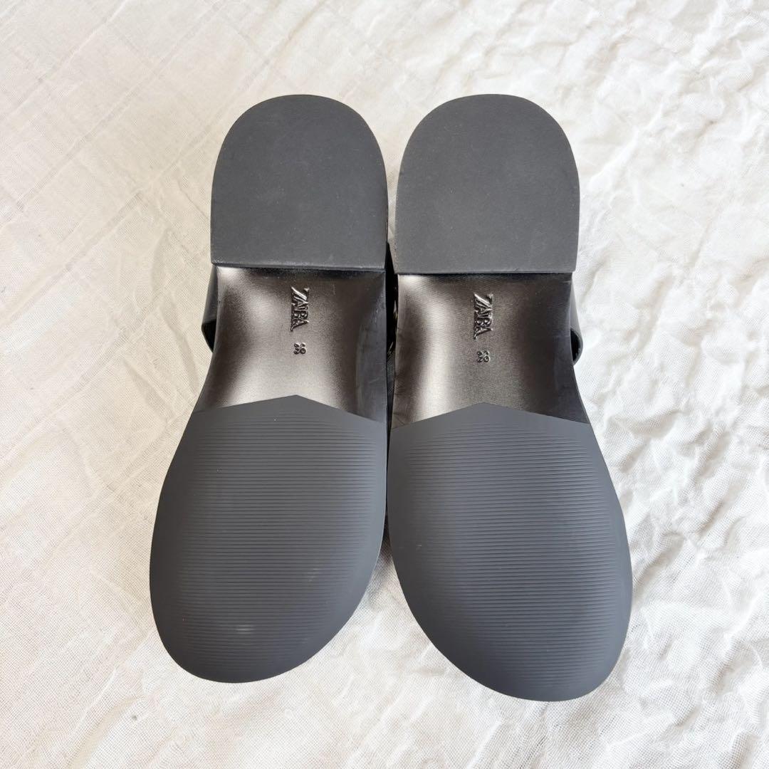 新品未使用タグ付】 ZARA (ザラ) グルカサンダル フラット