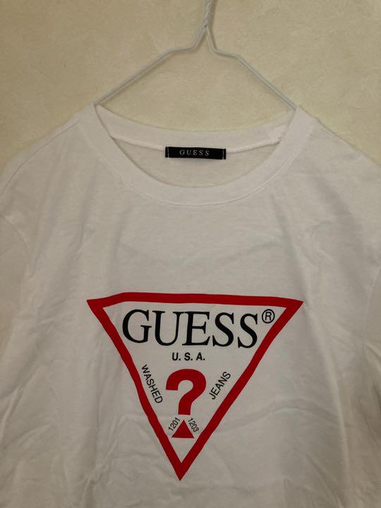 メルカリ Guess Tシャツ ロゴ ホワイト Mサイズ 韓国 Tシャツ カットソー 半袖 袖なし 1 999 中古や未使用のフリマ メルカリ Guess Tシャツ ロゴ ホワイト Mサイズ 韓国 Tシャツ カットソー 半袖 袖なし 1 999 中古や未使用のフリマ